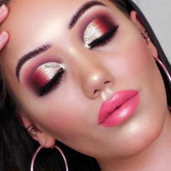 💗Too Faced x Erika Jayne Pretty Mess Eyeshadow Palette💗 - Picture 3 of 4